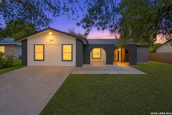 1058 Bridle Frst, San Antonio, TX 78245