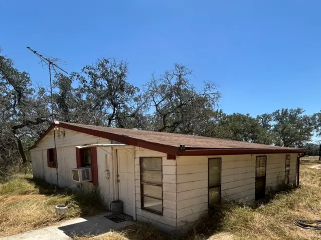 212 Majestic Oaks Dr, Poteet, TX 78065 - #3