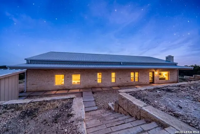 225 Arrowhead Ln, Pipe Creek, TX 78063 - #2
