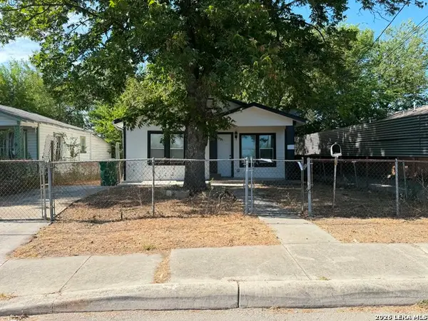 3022 El Paso St, San Antonio, TX 78207