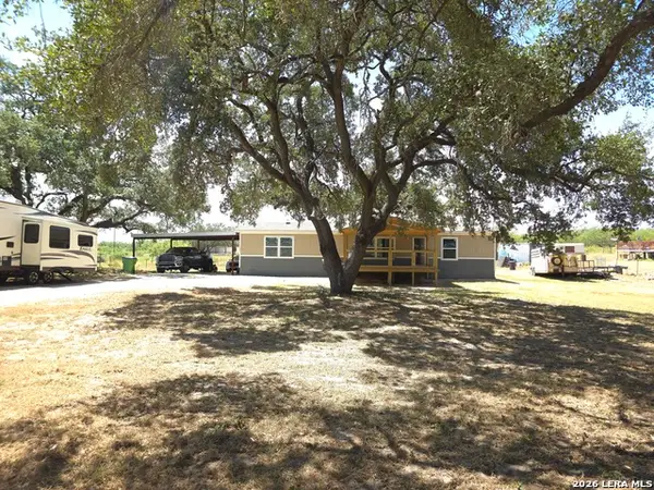 700 Avery Cir, Poteet, TX 78065