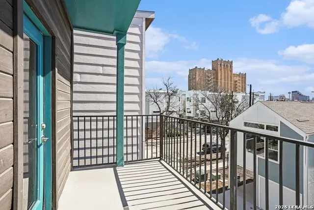 310 W Evergreen St #115, San Antonio, TX 78212 - #3