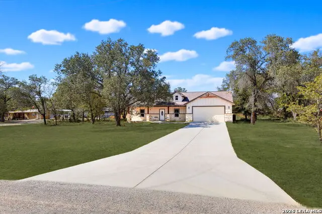 48 Grey Fox, Poteet, TX 78065 - #2