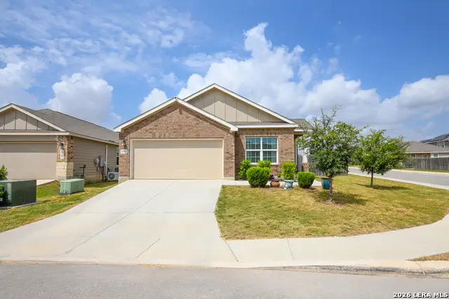 6703 Beehive Dr, San Antonio, TX 78252 - #2