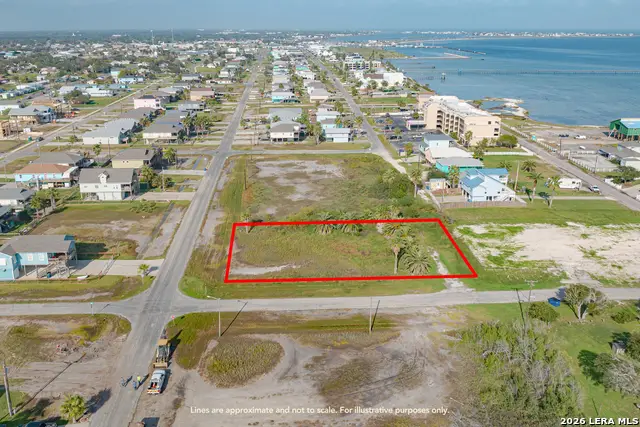 1132 S Magnolia St, Rockport, TX 78382 - #3