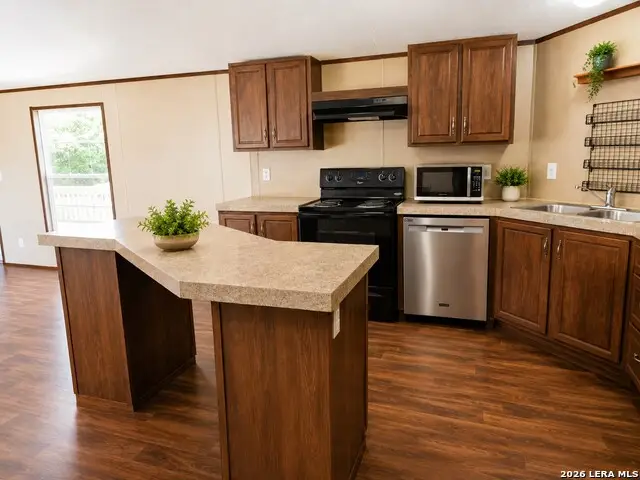 449 Hurst Ln, Seguin, TX 78155 - #3