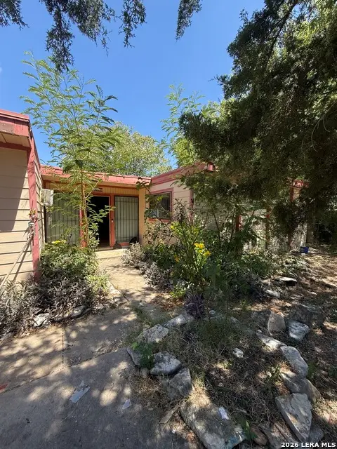 7006 Clear Valley Drive, San Antonio, TX 78242
