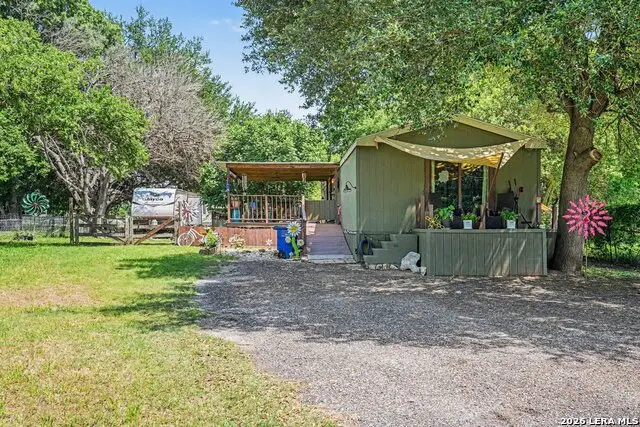 247 Woodcreek Cir, McQueeney, TX 78123 - #1