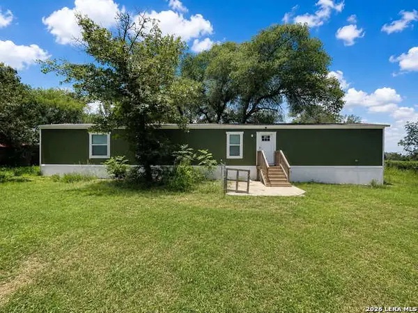 4426 Southern Trl, Von Ormy, TX 78073