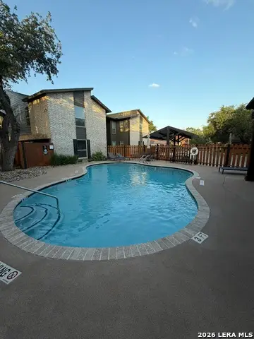 2718 Old Field Dr #302, San Antonio, TX 78247