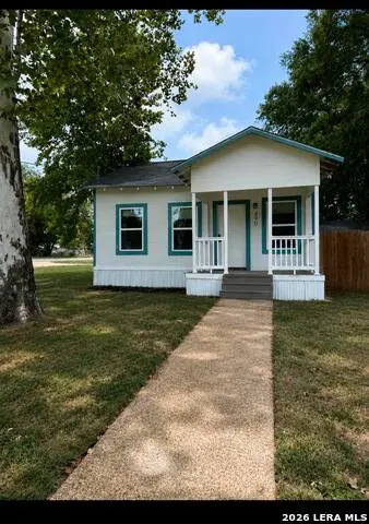 490 E Mather, New Braunfels, TX 78130 - #1
