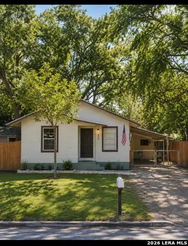 490 E Mather, New Braunfels, TX 78130 - #2