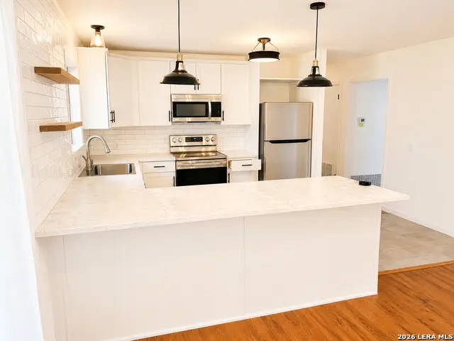 445 Granada Dr, New Braunfels, TX 78130 - #3