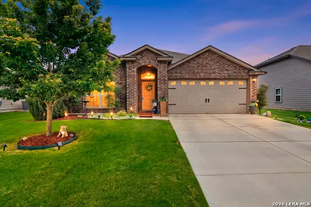 1321 W Nolte Farms, Seguin, TX 78155 - #1
