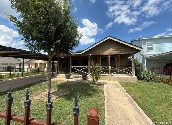 11334 Highcrest Dr, San Antonio, TX 78224