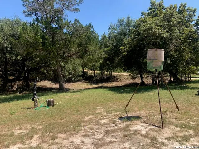 210 Mai Rd S, Kerrville, TX 78028 - #3