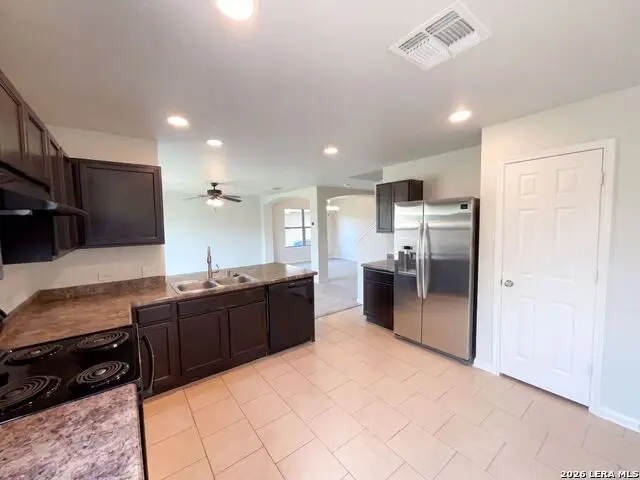 10247 Villa Del Lago, San Antonio, TX 78245 - #2