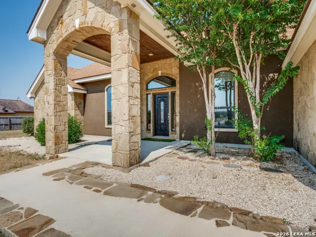 201 Abrego Lake, Floresville, TX 78114 - #2