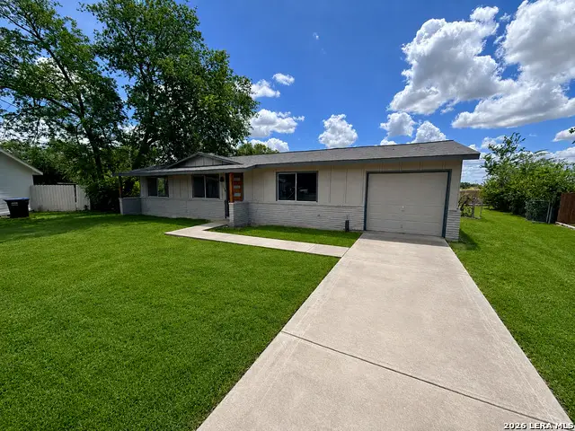 254 Flintstone Ln, Universal City, TX 78148 - #2