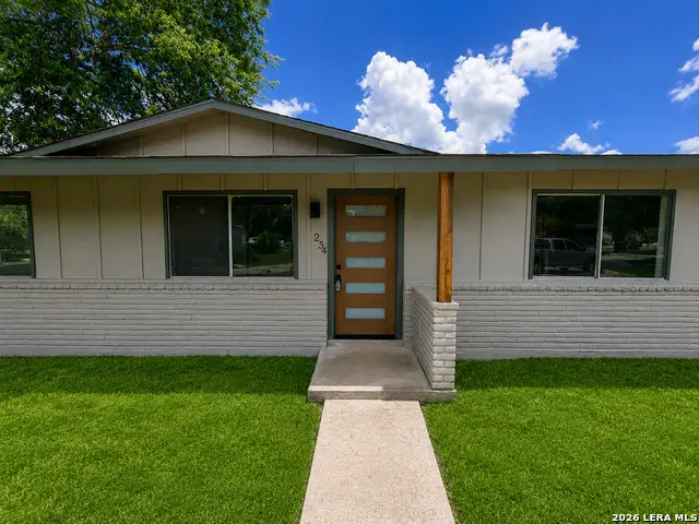 254 Flintstone Ln, Universal City, TX 78148 - #3