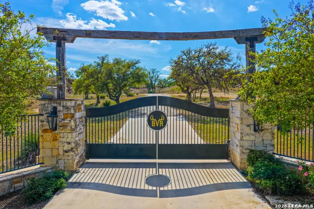 222 El Parisio, Bandera, TX 78003 - #3