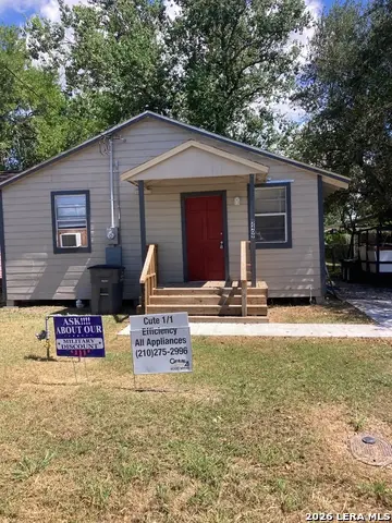 2409 Booker St, Victoria, TX 77901