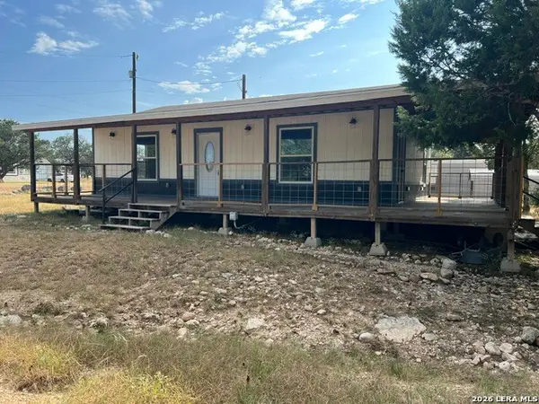 1614 Private Road 1518, Bandera, TX 78003