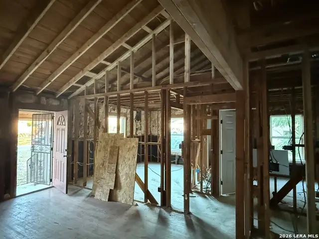 138 Overhill Dr, San Antonio, TX 78228 - #2