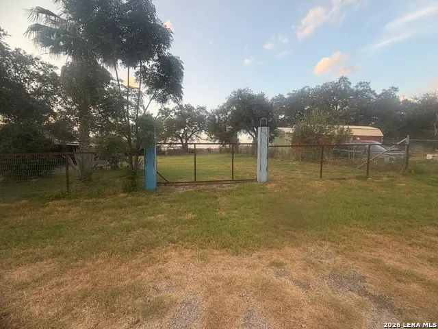 ROYAL Oaks, Somerset, TX 78069 - #2