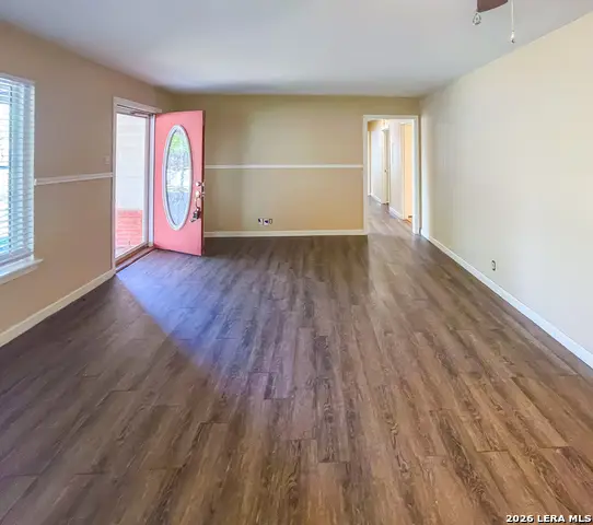 1512 E Bowie St, Beeville, TX 78102 - #2
