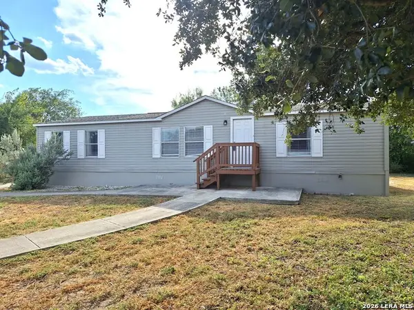 2708 Southern Breeze, Hondo, TX 78861