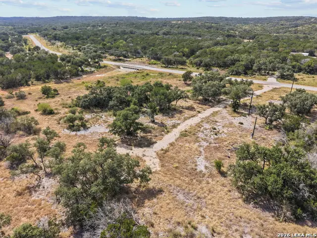 801 Grand Oaks, Hondo, TX 78861 - #2