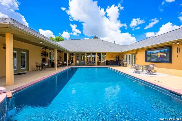516 Winged Foot, Kerrville, TX 78028 - #1