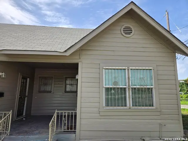 2236 N Interstate 35, San Antonio, TX 78208 - #1