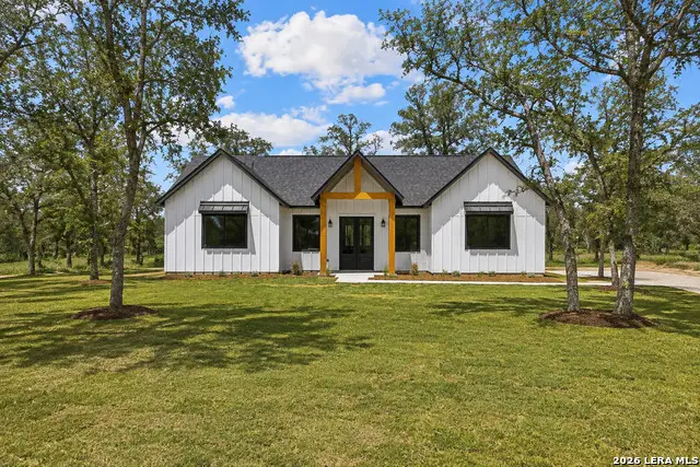 125 Syrah St, La Vernia, TX 78121 - #1