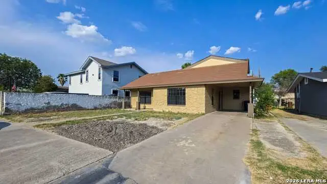 607 S Brazos St, Eagle Pass, TX 78852 - #2
