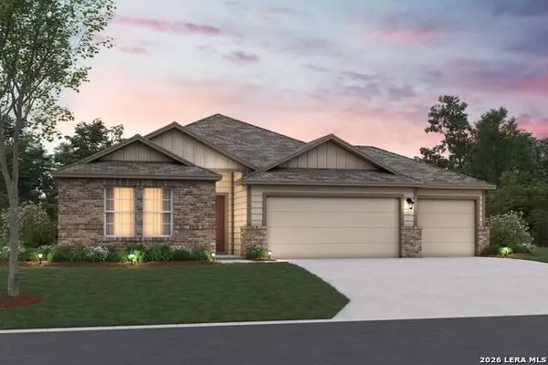 17304 Elder Walnut Dr, Elmendorf, TX 78112