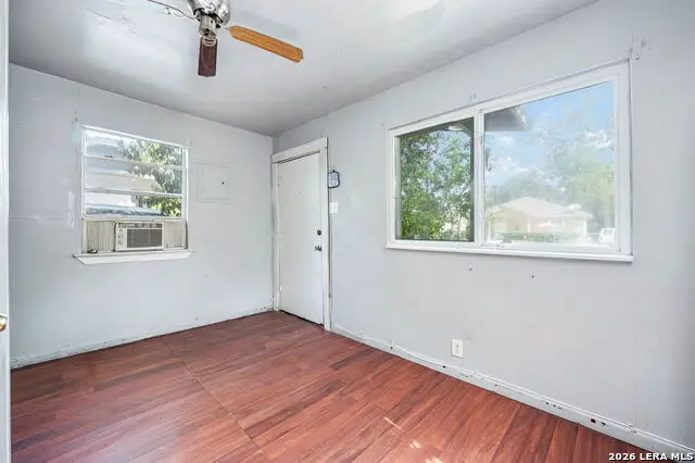 2912 Vera Cruz, San Antonio, TX 78207 - #3