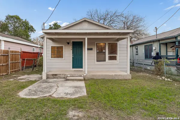 2038 Hidalgo St, San Antonio, TX 78207