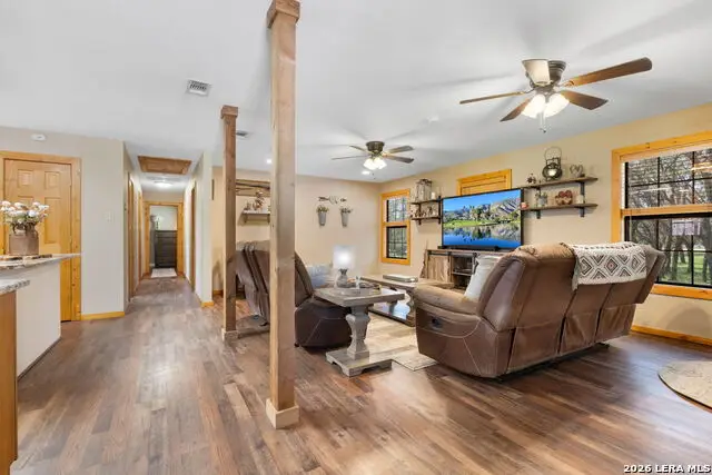 222 Spanish Oak Trl, Harper, TX 78631 - #2