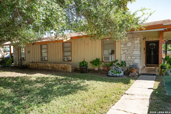 300/302 Koch, Schertz, TX 78154