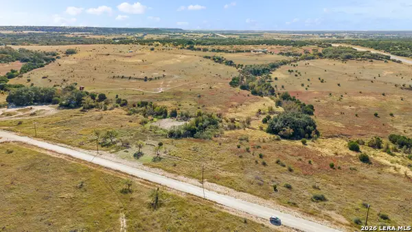 240 E Rolling Oaks Dr, Goldthwaite, TX 76844