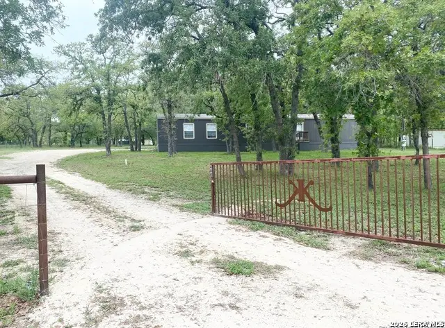 404 Hollow Oak, La Vernia, TX 78121 - #1