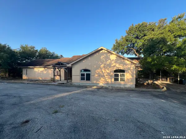 203 Winchester Dr, Bergheim, TX 78004