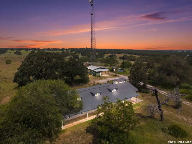 19642 S State Highway 123, Seguin, TX 78155 - #2
