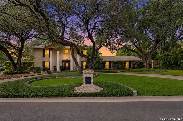 108 Sir Arthur Ct, Castle Hills, TX 78213