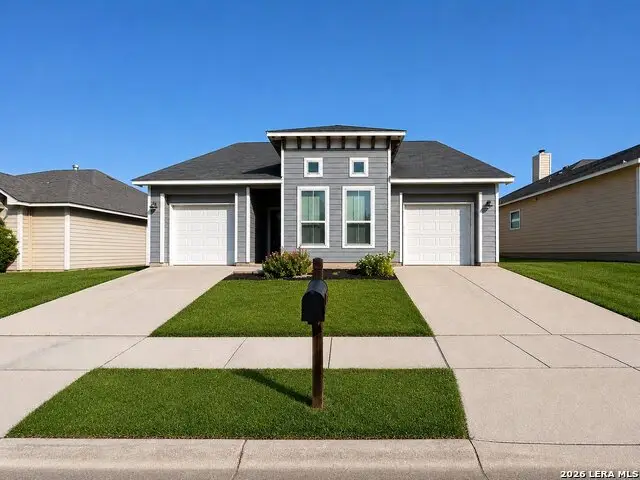 132 Lark Hill Rd, Floresville, TX 78114 - #1