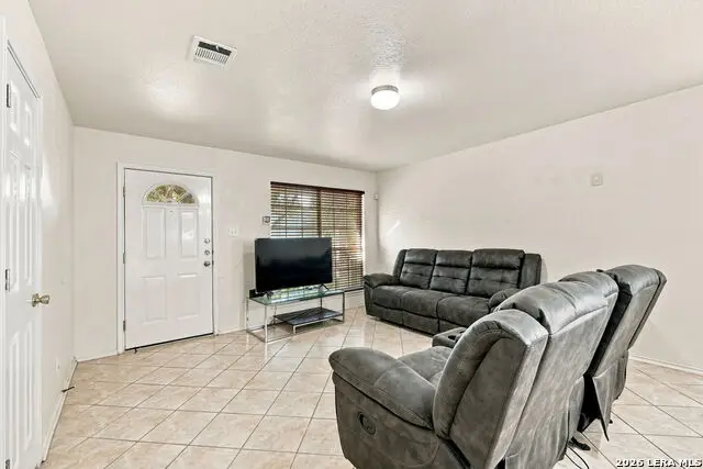 1914 Owlwolf Creek, San Antonio, TX 78245 - #2