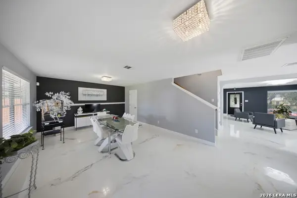 9007 Lilac Hl, Universal City, TX 78148