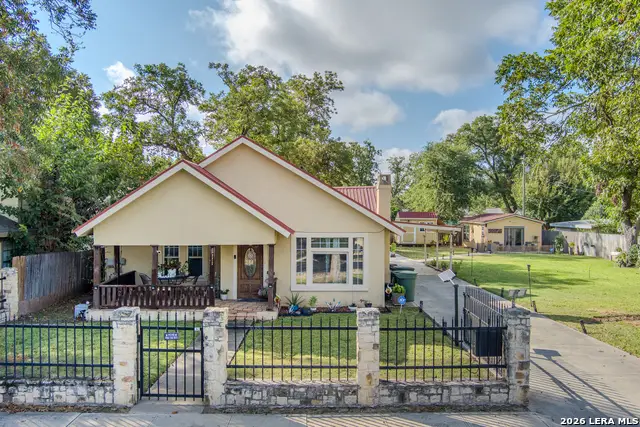 213 Minter St, Uvalde, TX 78801 - #1